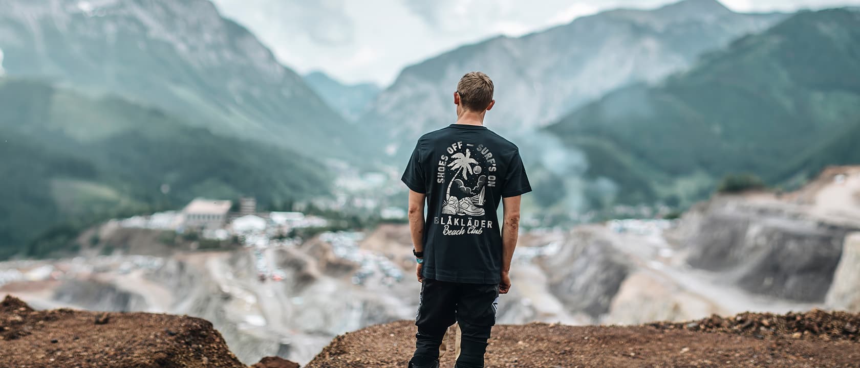 Hero_T-shirt-1680x720px